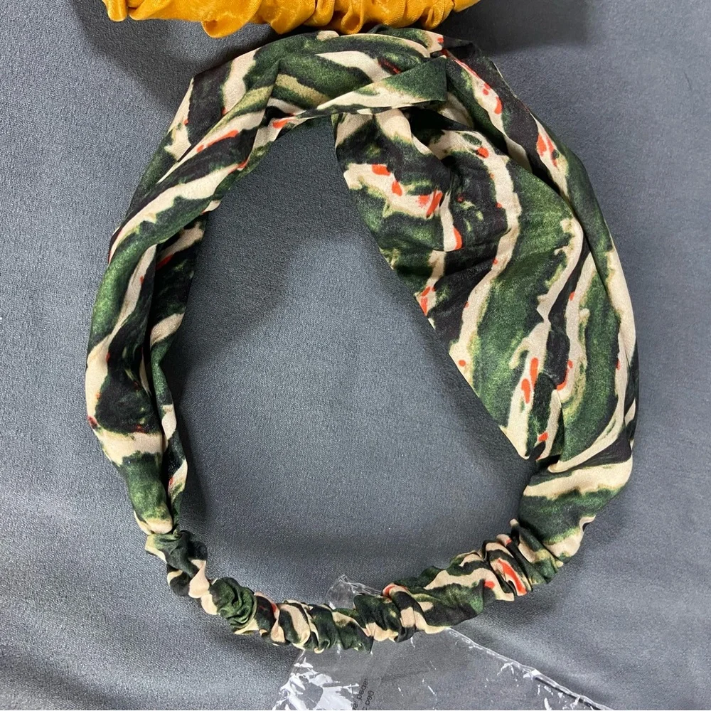 3/$12 Bundle of 2 Knot Fabric Headbands & Multifunctional Seamless Head Wear